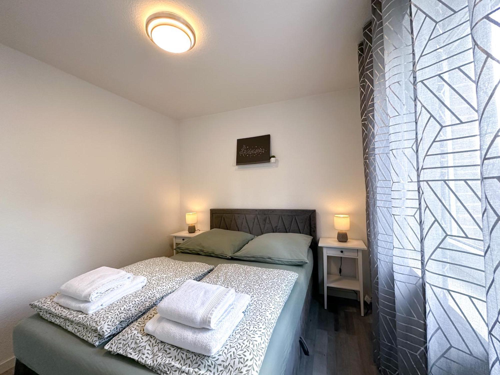 Stilvolles, Frisch Renoviertes 2Zi Apartment Mit Kueche Und Balkon In Kliniknaehe 바트왼하우젠 외부 사진
